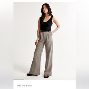 New With Tags Abercrombie Sloan Pant